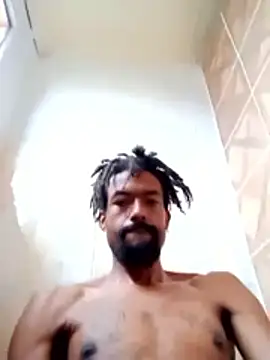 Snapshot of Goofygoody17 chatting on 03/05/26, 06:42 Goofygoody17 online show from 03/05/26, 06:42