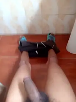 Snapshot of Goofygoody17 chatting on 03/22/26, 05:55 Goofygoody17 online show from 03/22/26, 05:55