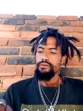 Snapshot of Goofygoody17 chatting on 03/25/26, 12:44 Goofygoody17 online show from 03/25/26, 12:44