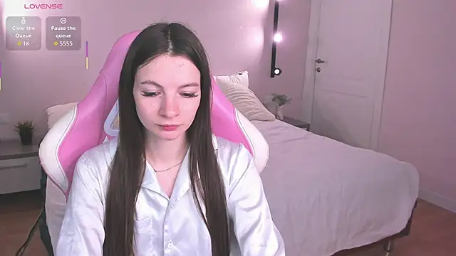 Alic Fox online show from 10/08/25, 12:52