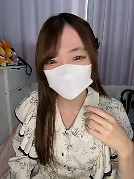 Snapshot of Moe_v_v chatting on 11/28/25, 12:02 Moe v v online show from 11/28/25, 12:02