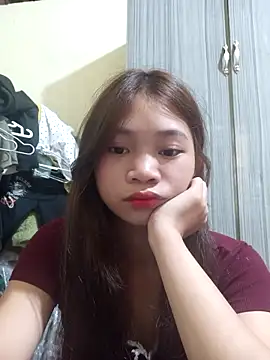 Snapshot of Mayy1 chatting on 10/01/25, 11:44 Mayy1 online show from 10/01/25, 11:44