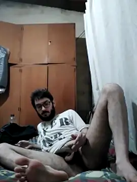 Snapshot of Fefede97_ chatting on 11/28/25, 01:36 Fefede97 online show from 11/28/25, 01:36