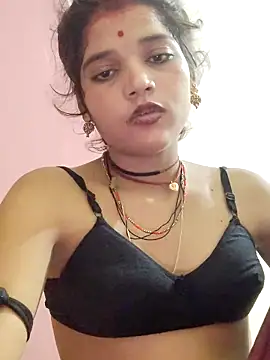 Snapshot of Mahek_love143 chatting on 06/12/26, 11:03 Mahek love143 online show from 06/12/26, 11:03