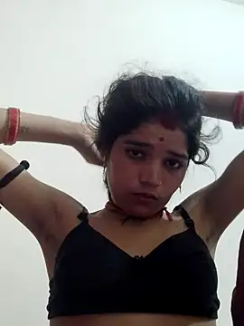 Snapshot of Mahek_love143 chatting on 07/02/26, 10:27 Mahek love143 online show from 07/02/26, 10:27
