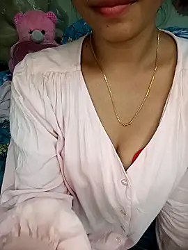 Snapshot of Marathi_Ashu1 chatting on 04/15/26, 07:37 Marathi Ashu1 online show from 04/15/26, 07:37