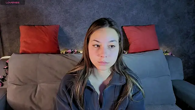 Snapshot of Al1ice_Moures chatting on 12/04/25, 01:26 Al1ice Moures online show from 12/04/25, 01:26