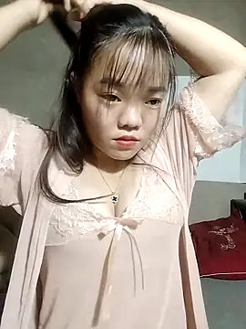 Snapshot of Meomeo-meo chatting on 10/06/25, 08:17 Meomeo-meo online show from 10/06/25, 08:17