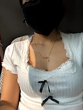 Snapshot of Xiaooot chatting on 10/12/25, 02:21 Xiaooot online show from 10/12/25, 02:21