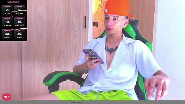 Skinny batman online show from 10/11/25, 12:32