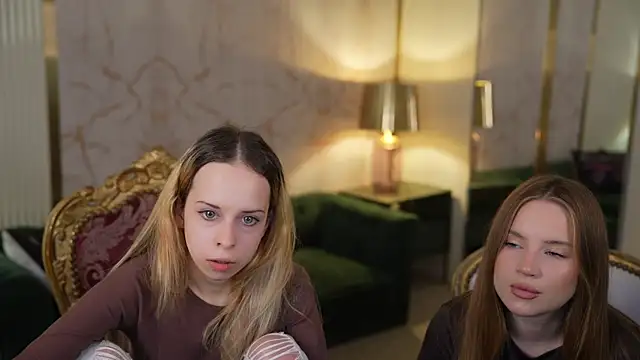 Snapshot of Luchi_Sun chatting on 10/31/25, 11:44 Luchi Sun online show from 10/31/25, 11:44