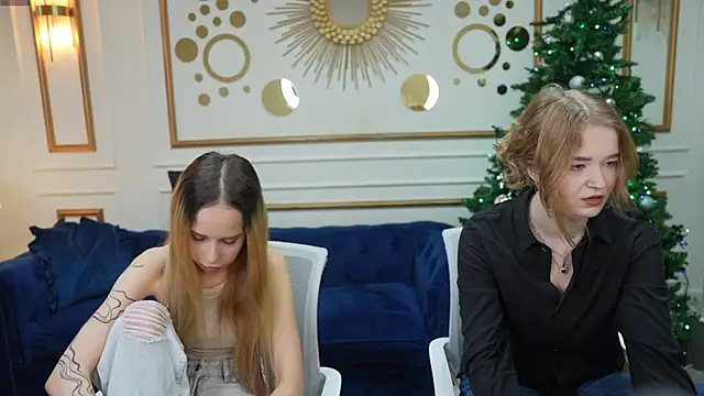 Snapshot of Luchi_Sun chatting on 12/17/25, 11:27 Luchi Sun online show from 12/17/25, 11:27