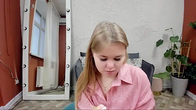 Melissa 199 online show from 11/30/25, 05:11