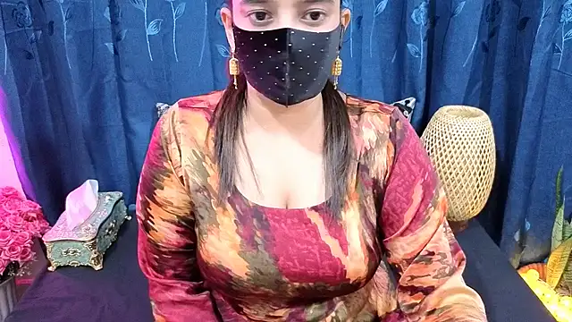 Sanvi-Queen online show from 12/21/25, 07:10