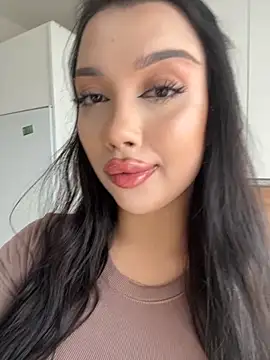 kiss Lissa online show from 11/30/25, 09:24