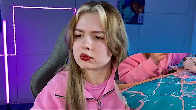 HaleySun online show from 09/29/25, 05:34