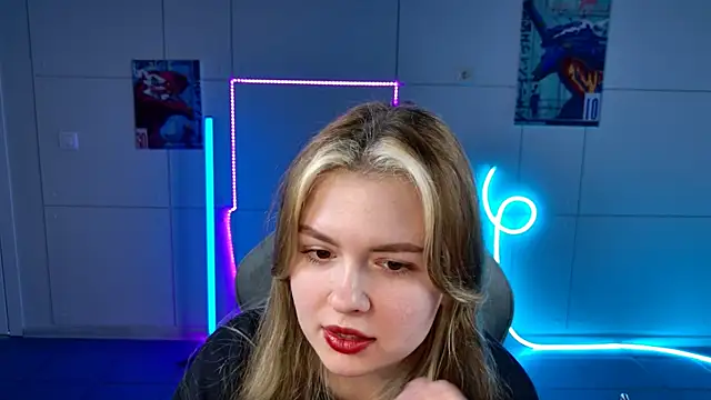 HaleySun online show from 10/02/25, 01:07