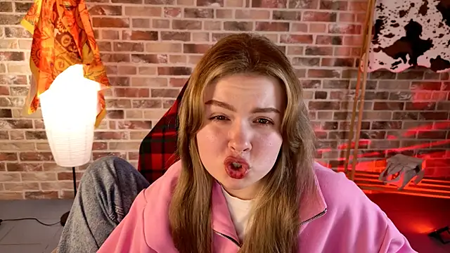 HaleySun online show from 10/13/25, 01:22