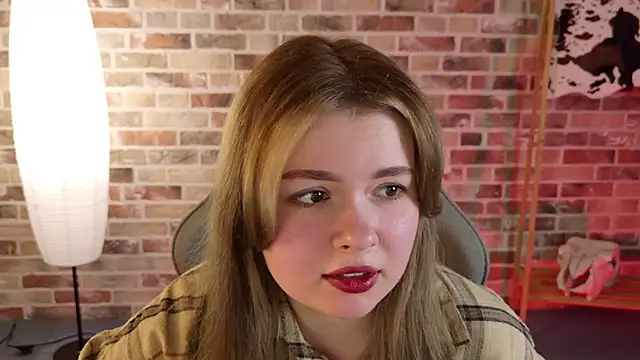 HaleySun online show from 10/16/25, 01:12