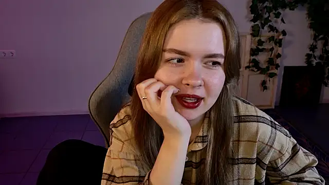 HaleySun online show from 10/20/25, 09:10