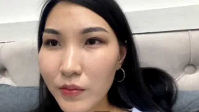 Snapshot of EllenaMccarn chatting on 09/25/25, 02:32 EllenaMccarn online show from 09/25/25, 02:32