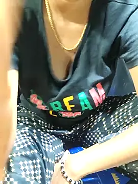 Snapshot of telugu_modal_divya chatting on 02/26/26, 02:43 telugu modal divya online show from 02/26/26, 02:43