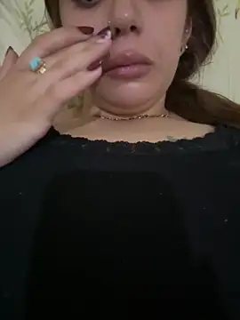 Snapshot of Laila-sexi chatting on 10/04/25, 11:03 Laila-sexi online show from 10/04/25, 11:03