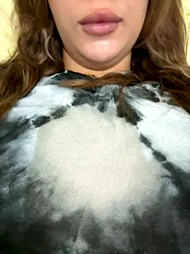 Snapshot of Laila-sexi chatting on 10/07/25, 03:42 Laila-sexi online show from 10/07/25, 03:42