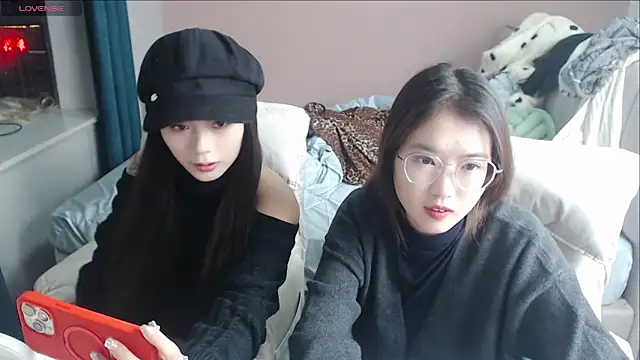 redrose520 online show from 11/09/25, 12:47