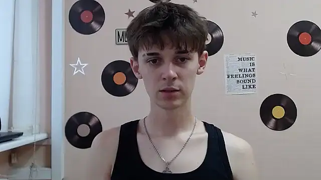 Snapshot of Hoot_Dude_ chatting on 10/09/25, 01:31 Hoot Dude  online show from 10/09/25, 01:31