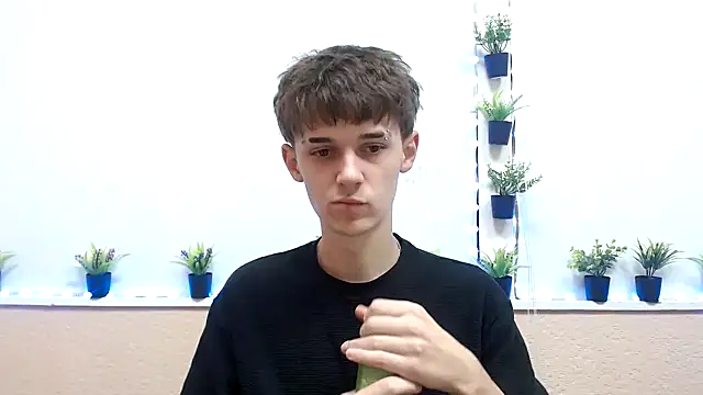 Snapshot of Hoot_Dude_ chatting on 10/29/25, 02:30 Hoot Dude  online show from 10/29/25, 02:30