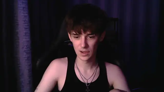 Hoot Dude  online show from 12/05/25, 02:36