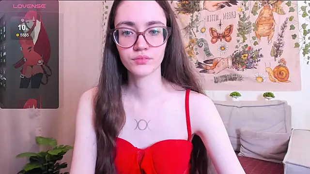 Snapshot of bellacatlovesmeat chatting on 11/07/25, 05:02 bellacatlovesmeat online show from 11/07/25, 05:02