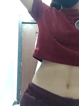 Snapshot of itz_neha chatting on 10/05/25, 10:13 itz neha online show from 10/05/25, 10:13