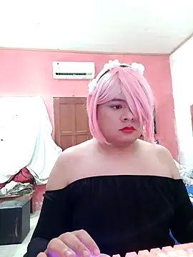 Snapshot of Beatrizmakeize chatting on 09/23/25, 06:11 Beatrizmakeize online show from 09/23/25, 06:11