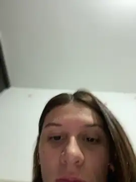 Snapshot of aliisonn___parker26 chatting on 10/24/25, 03:14 aliisonn parker26 online show from 10/24/25, 03:14