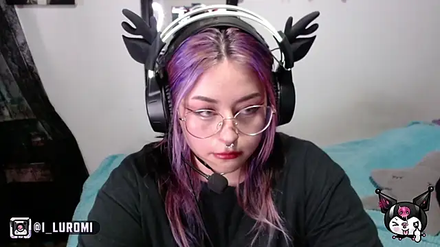 Iluromi online show from 11/25/25, 03:34