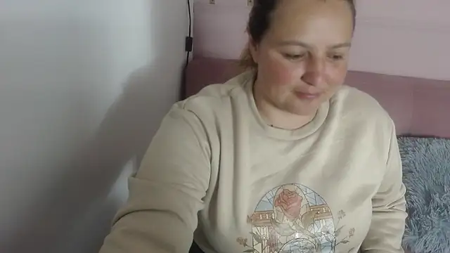 SweetRouse   online show from 09/26/25, 02:10