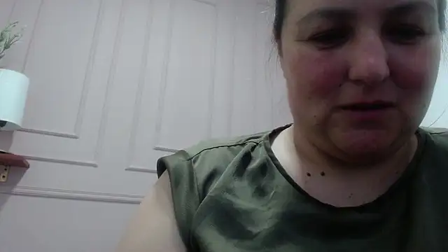 SweetRouse   online show from 10/10/25, 01:54