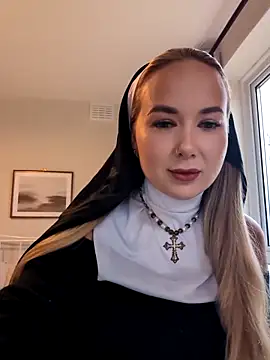 BarbieDolly x online show from 10/31/25, 11:55
