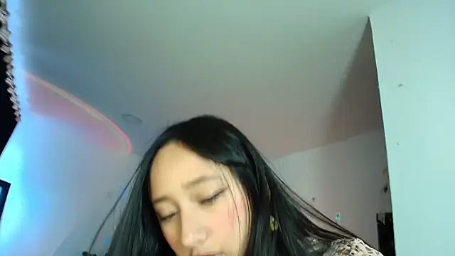 Snapshot of Hinata_21_ chatting on 06/26/26, 08:24 Hinata 21 online show from 06/26/26, 08:24