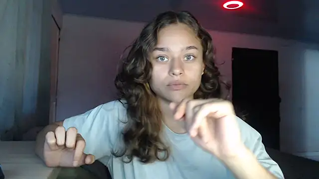 LittleCheerry69 online show from 06/17/26, 04:08
