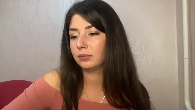 Snapshot of RossyStrawberryV chatting on 11/04/25, 03:22 RossyStrawberryV online show from 11/04/25, 03:22