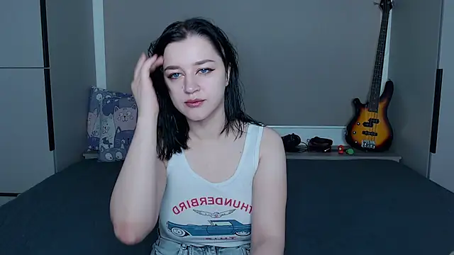 Snapshot of jackoffjillss chatting on 10/18/25, 07:47 jackoffjillss online show from 10/18/25, 07:47