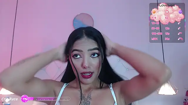 Snapshot of Liv20_ chatting on 12/18/25, 09:21 Liv20 online show from 12/18/25, 09:21