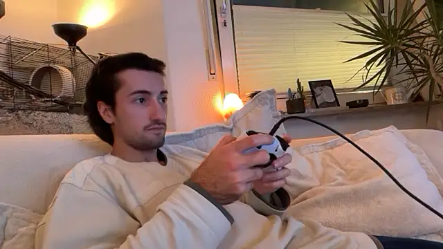 Snapshot of Passion-Frucht chatting on 10/06/25, 05:54 Passion-Frucht online show from 10/06/25, 05:54