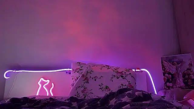 Snapshot of CandysRose chatting on 10/06/25, 07:11 CandysRose online show from 10/06/25, 07:11