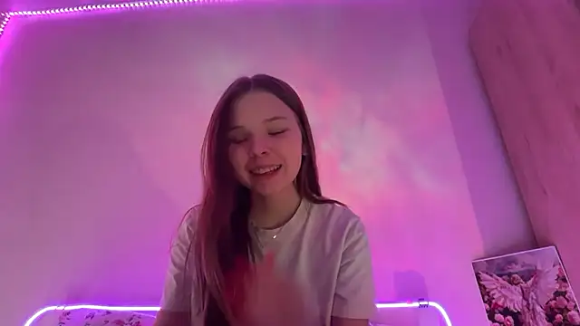 Snapshot of CandysRose chatting on 10/08/25, 05:21 CandysRose online show from 10/08/25, 05:21