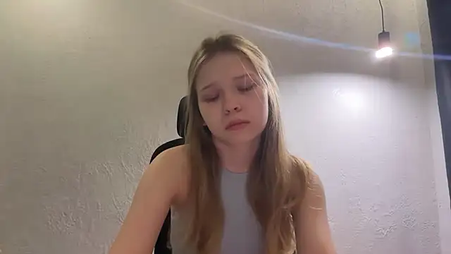 Snapshot of CandysRose chatting on 07/15/26, 07:30 CandysRose online show from 07/15/26, 07:30