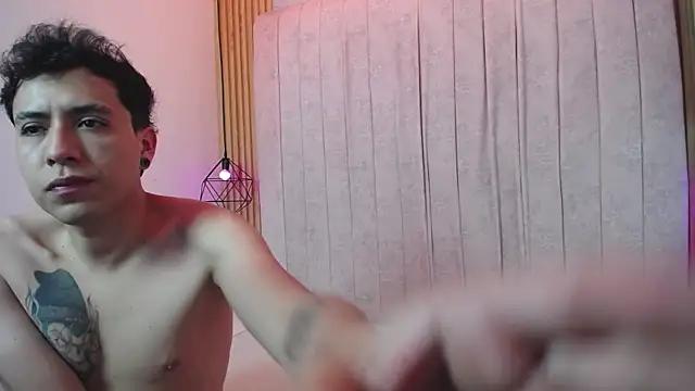 jakeyariana online show from 10/20/25, 07:58